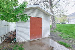 Storage shed