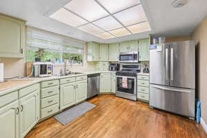Photo 12 of 1451 N PARKWAY DR