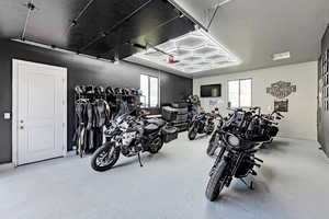 View of large third car garage