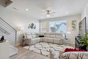 Photo 6 of 777 W 2150 N