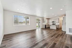 Photo 5 of 4194 W 6025 S