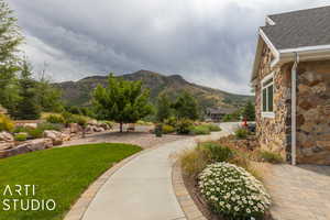 View of mountain feature