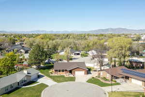 Aerial view featuring a residential view and a mountain view
