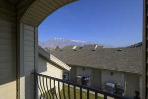 Balcony with area for grilling and a mountain view