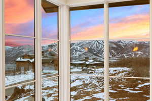 View of mountain feature