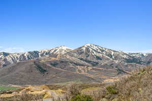 View of mountain feature