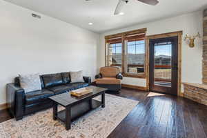 Photo 3 of 9855 N N VISTA DR #104