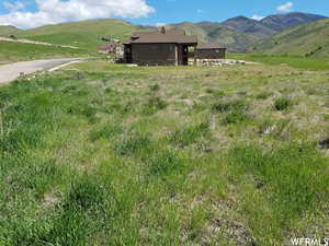 Photo 9 of 1808 N ORCHARD WAY