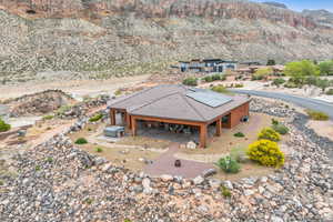 Aerial view with a mountain view