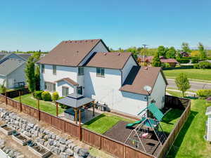 Back of home showing a northwesterly view