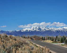 Front of lot facing west Mountain view