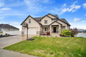 Photo 2 of 125 E CHRISTLEY LN