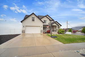 Photo 3 of 125 E CHRISTLEY LN