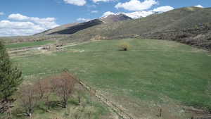 View of mountain feature