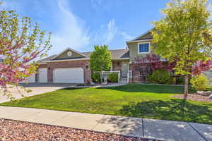 Great neighborhood! Quiet Syracuse neighborhood with no through traffic, but it is in a location close to everything