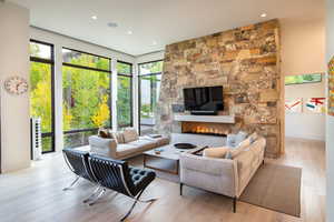Photo 4 of 4780  ENCLAVE CT
