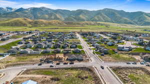 Bird's eye view with a residential view and a mountain view