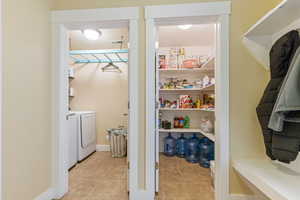 Pantry with independent washer and dryer