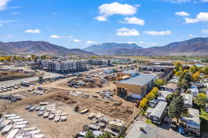 Drone / aerial view featuring a mountain view