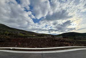 View of mountain feature