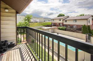 Photo 26 of 1091  COUNTRY HILLS DR #306