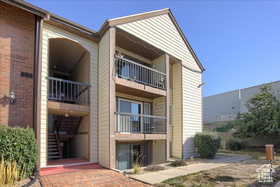 Photo 4 of 1091  COUNTRY HILLS DR #306