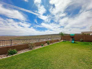 Photo 10 of 789 W MINCIO