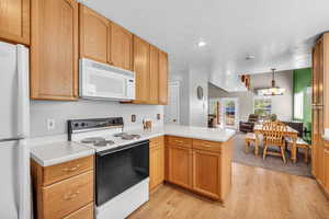 Photo 10 of 1624  PINE CONE CIR