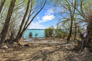 Lake access across the street property