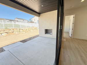 Photo 3 of 459 N PINNACLE LN #24