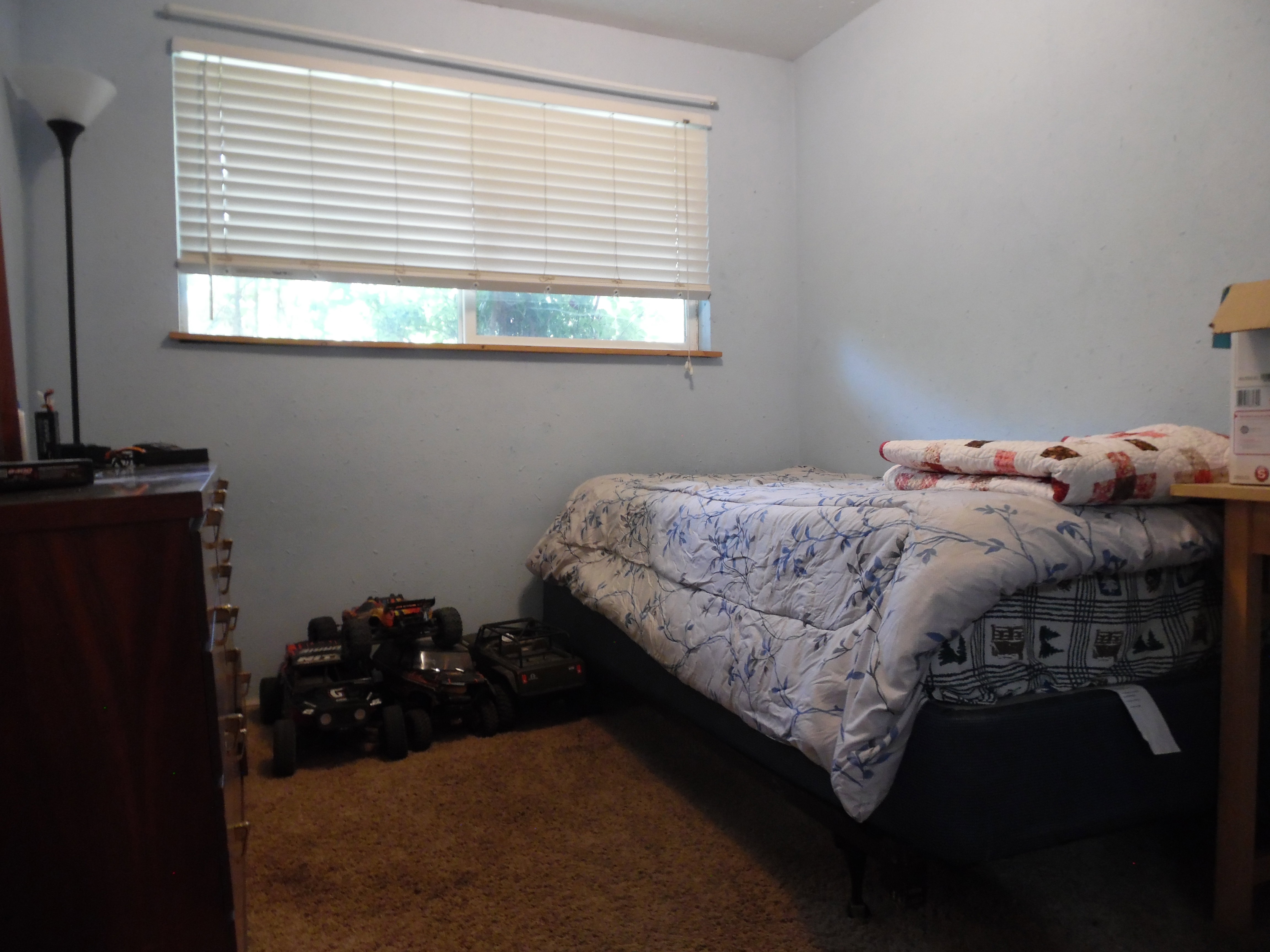 Bedroom featuring carpet floors