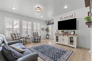 Photo 6 of 2546 N WISTER LN #334