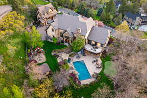 Birds eye view of property