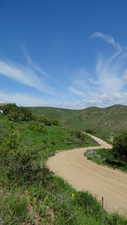 Surrounding community with a mountain view