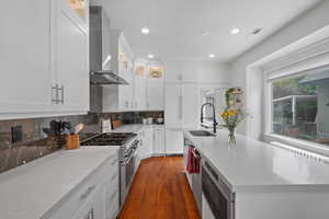Photo 4 of 345 S DOUGLAS ST