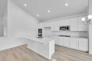 Picture of a Model Ponderosa. Not of current listing.