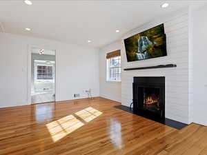 Photo 5 of 2237 S BROADMOOR ST