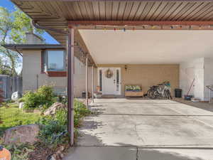 Covered car port