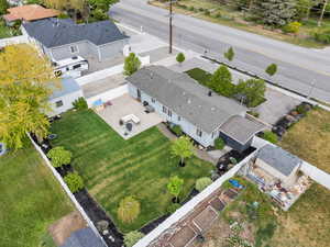 Aerial view of property and surrounding area