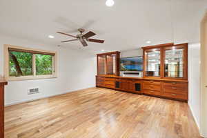 Photo 44 of 1728  WHISPERING OAKS DR