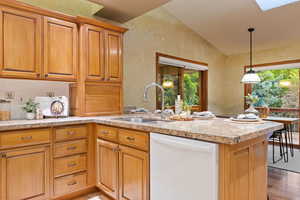 Photo 22 of 1728  WHISPERING OAKS DR