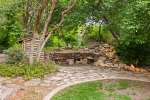 Photo 56 of 1728  WHISPERING OAKS DR