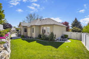View of back of house and back yard