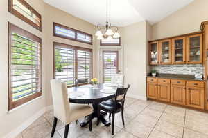 Photo 8 of 305 N COLD CREEK WAY