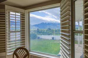 Detailed view of a mountain view