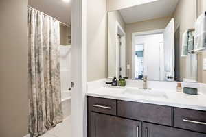Photo 46 of 1364 E TALBOT DR