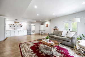 Photo 12 of 1364 E TALBOT DR