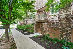 One of 5 street-level townhouses at the Parc at Gateway. Enjoy all of the Parc amenities with the convenience of a private 2-car garage and direct access.