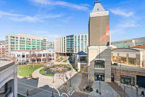 the Parc at Gateway plaza