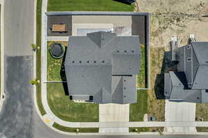 Aerial view of property and surrounding area